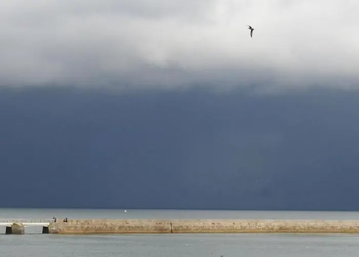 Fenetre Sur I Cap Port-en-Bessin-Huppain