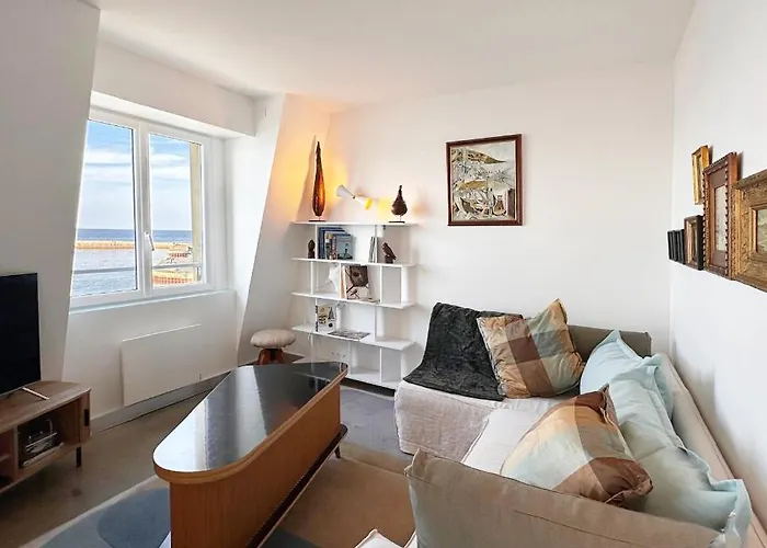 Fenetre Sur I Cap * Port-en-Bessin-Huppain